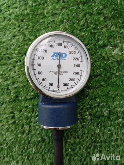 Тонометр Механический UA-100