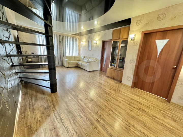 Дом 191,7 м² на участке 14,5 сот.