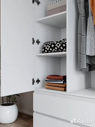 Шкаф распашной белый