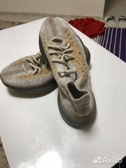 Изи оригинал, Кроссовки