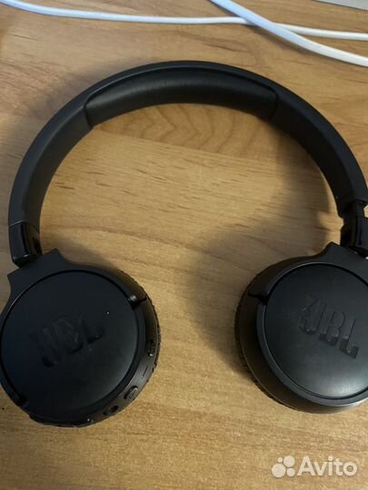 Беспроводные наушники JBL Tune 660NC