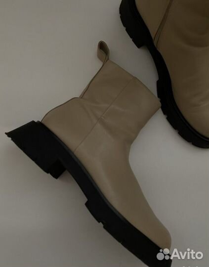 Ботинки zara натурал. кожа 39 размер Демисезон