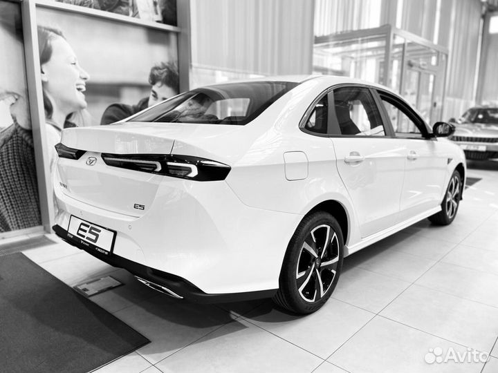 Kaiyi E5 1.5 CVT, 2023