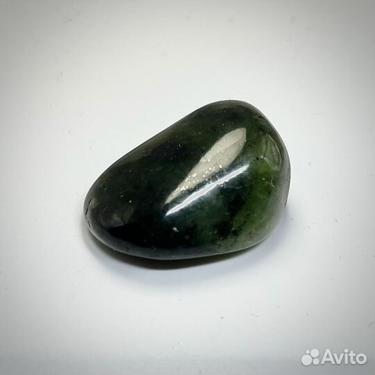 Нефрит галтовка минерал натуральный камень