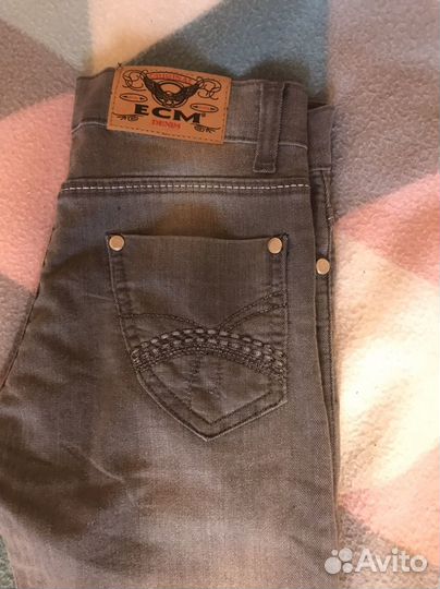 Джинсы для девочки серые на 7-8 лет