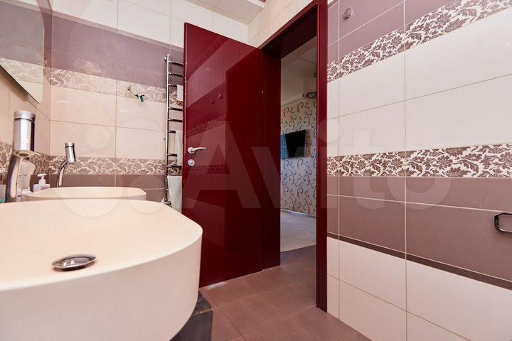 2-к. квартира, 125 м², 7/10 эт.