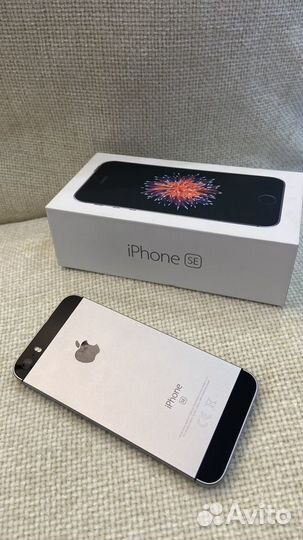 iPhone SE, 128 ГБ