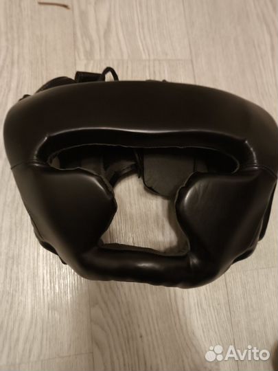 Боксерские перчатки 10 oz