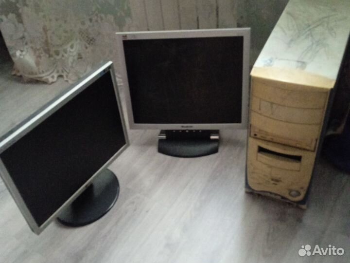 Монитор для компьютера