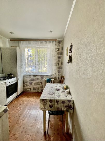 3-к. квартира, 60 м², 1/5 эт.