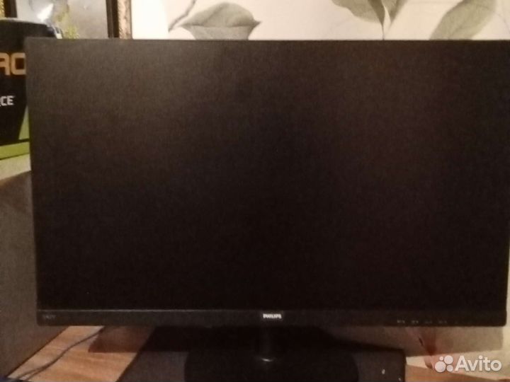 Монитор philips