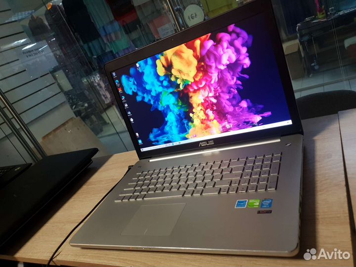 Ноутбук игровой 17.3. Core i7. GT750m 4гб