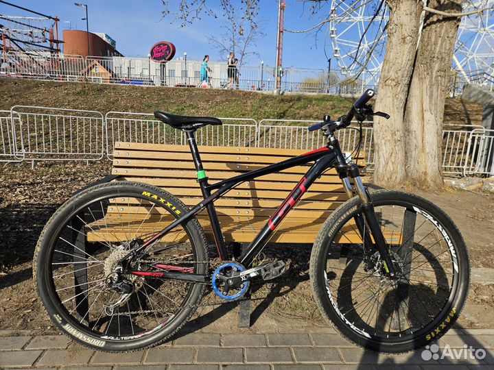 Велосипед GT Avalanche Comp r 27.5 M