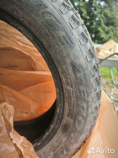 Pirelli Ice Zero 2 205/55 R16