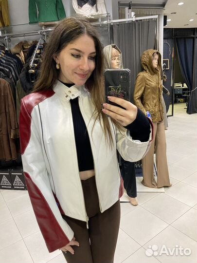 Мотокуртка кожаная женская 40-42