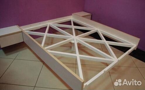 Парящая кровать