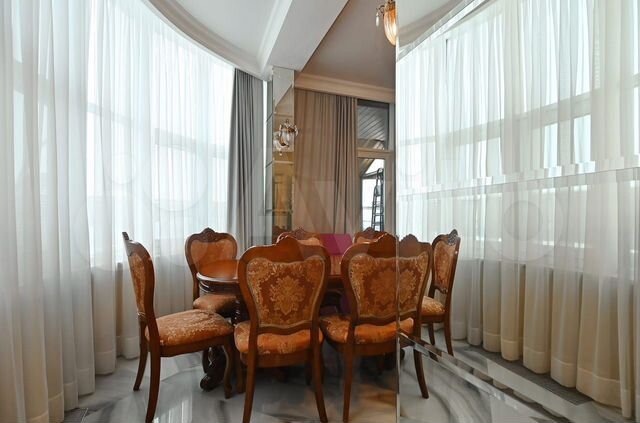 3-к. квартира, 181,4 м², 25/26 эт.