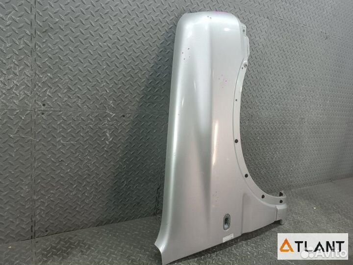 Крыло переднее правое suzuki jimny