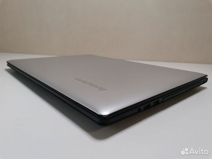 Lenovo 300-15 -4 ядра/GeForce-920m/SSD/8гб