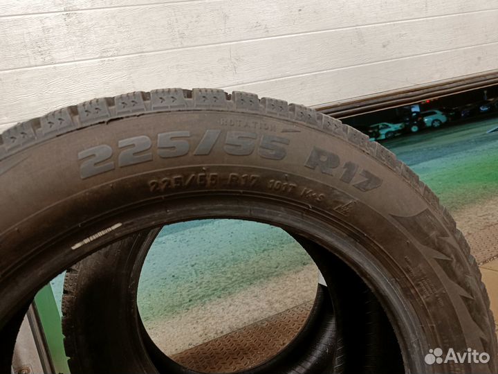 Pirelli Formula Ice 225/55 R17 101T