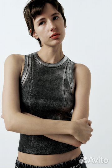 Топ с потертостями Zara