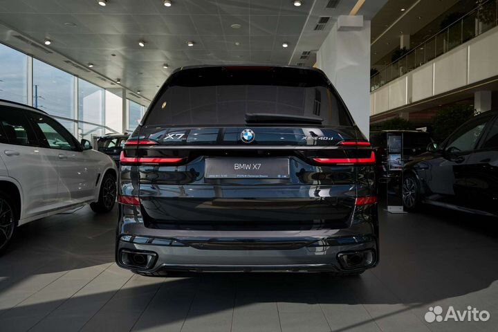 BMW X7 3.0 AT, 2024