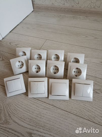 Розетки и выключатели