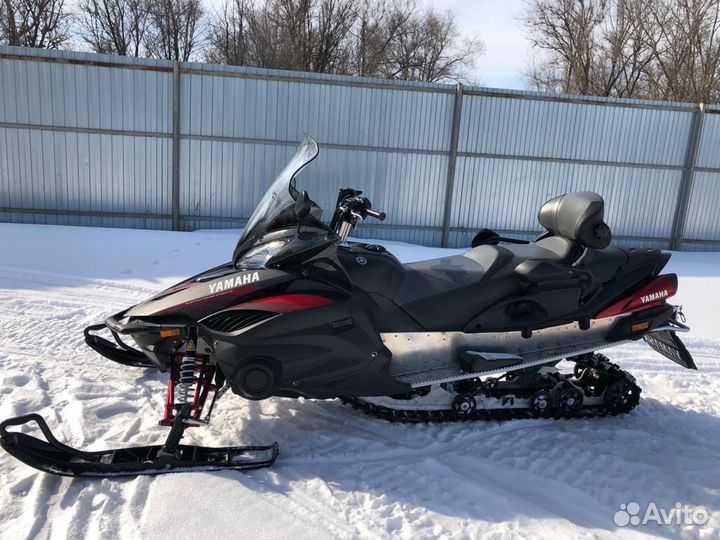 Снегоход Yamaha RS Venture TF