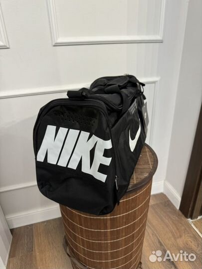 Спортивная сумка nike