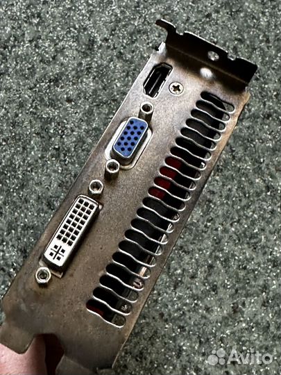 Видеокарта Asus 550Ti 1 Gb