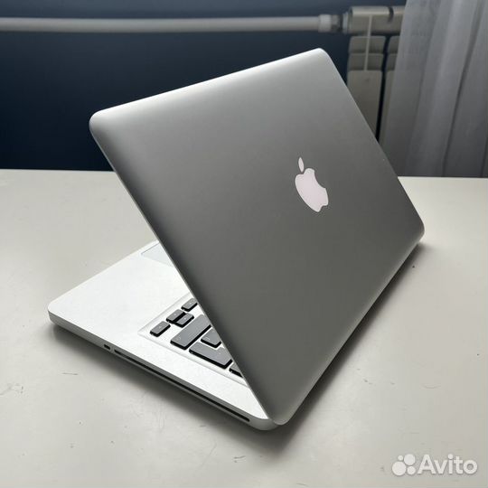 Топ macbook pro 13 16ram/i5/SSD
