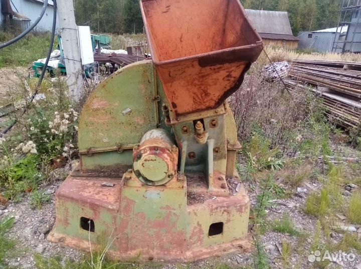 Дробилка измельчения отходов деревообработки