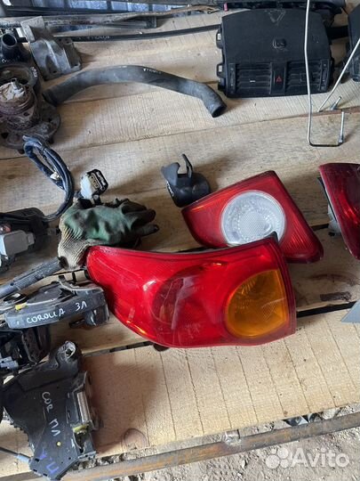 Задние фонари toyota corolla e150