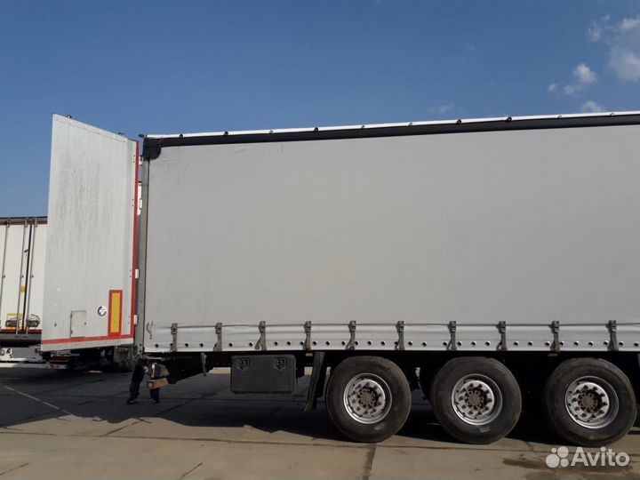 Mercedes-Benz Axor 1836LS с полуприцепом, 2013