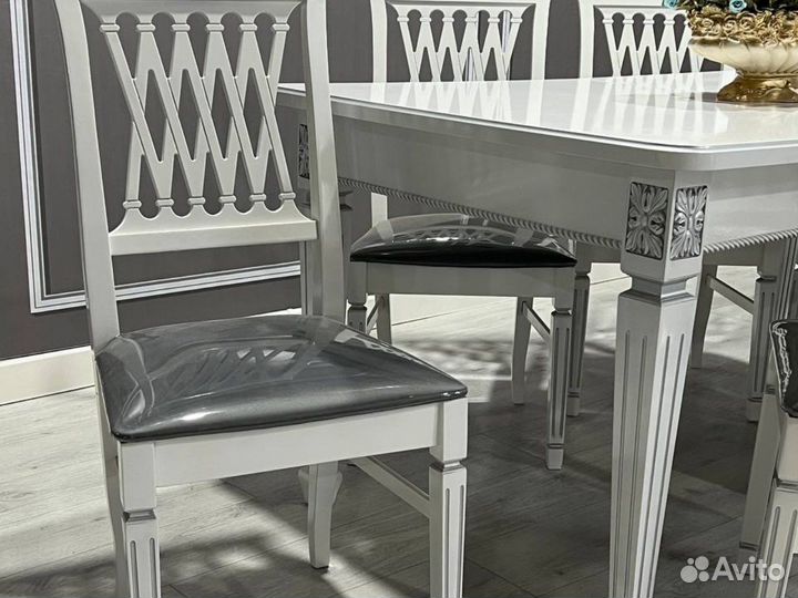 Стол и Стулья