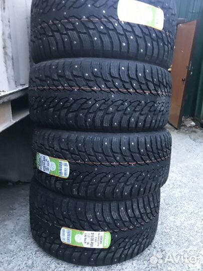 Nokian Tyres Hakkapeliitta 9 SUV 275/40 R20 и 315/35 R20 106T