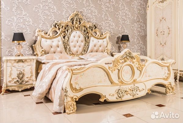 Спальный гарнитур