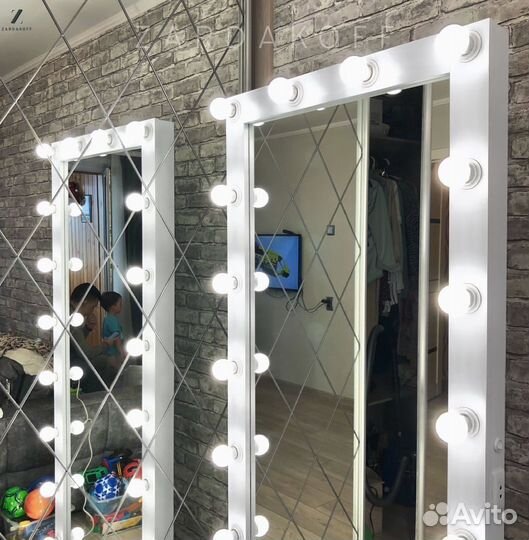 Гримерное зеркало с подсветкой