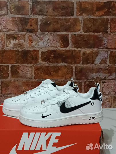 Кроссовки Nike