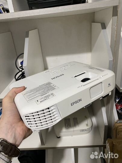 Проектор Epson EB-S05