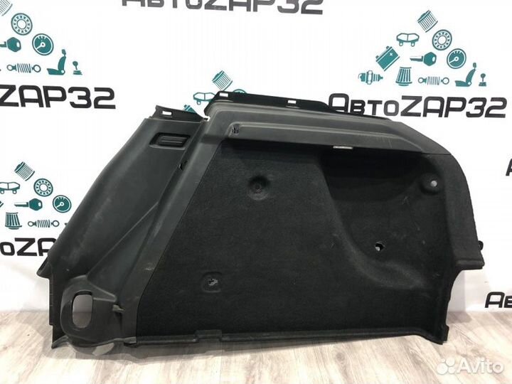 Обшивка багажника правая Chevrolet Cruze J300