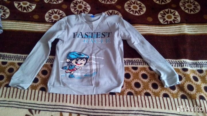 Продам фирменные вещи на мальчика размер 122-128