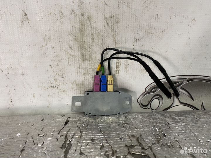 Усилитель антенны Jaguar XF