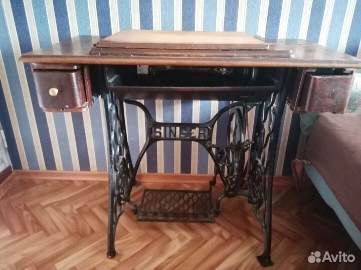 Швейная машина Singer