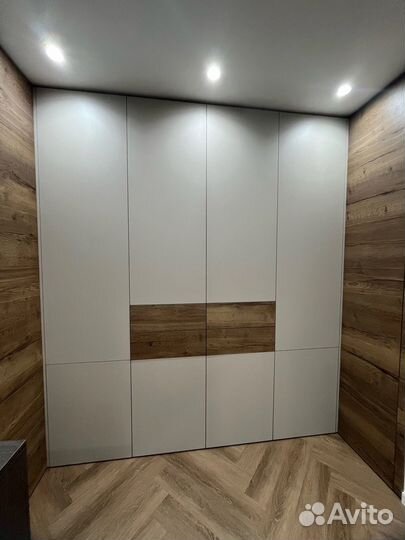 Шкаф распашной на заказ