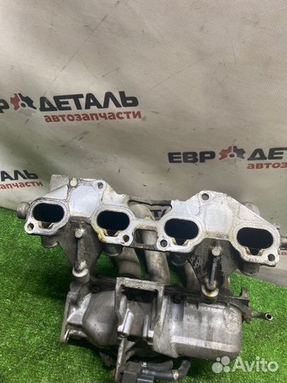 Коллектор впускной Nissan Primera P12 седан 1.8