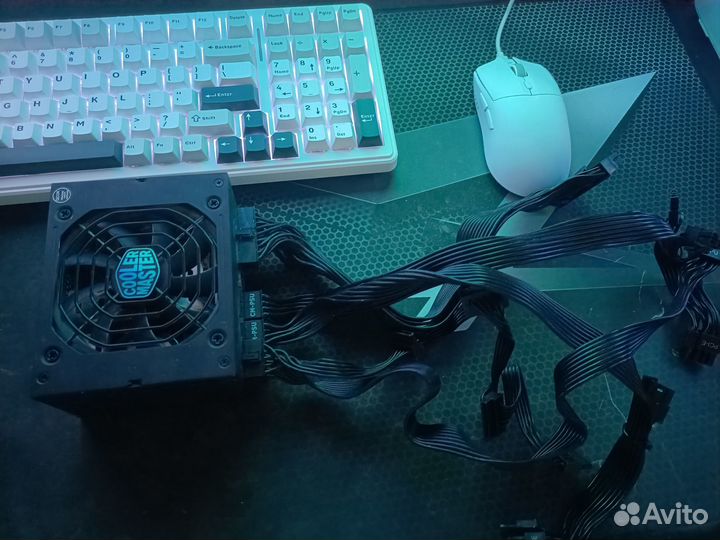 Cooler Master V650 SFX gold