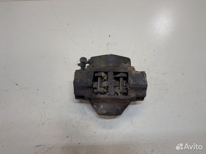 Суппорт Saab 900, 1995