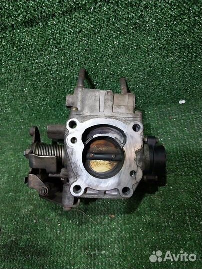 Дроссельная заслонка Nissan Bluebird Sylphy G10