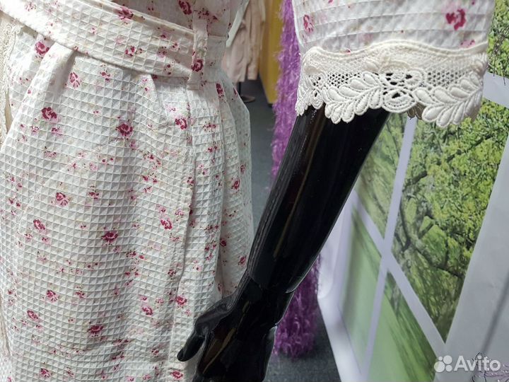 Халат вафельный с кружевом